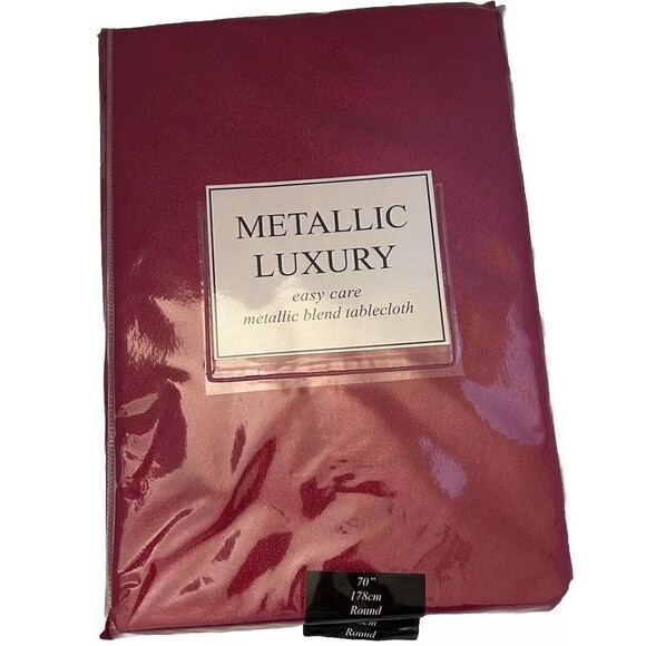tablecloth metallic sparkle red 70in round Christmas - Picture 1 of 6